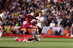 Η «οβίδα» του Σόμποσλαϊ έδωσε τη νίκη στη Λίβερπουλ κόντρα στην Άρσεναλ