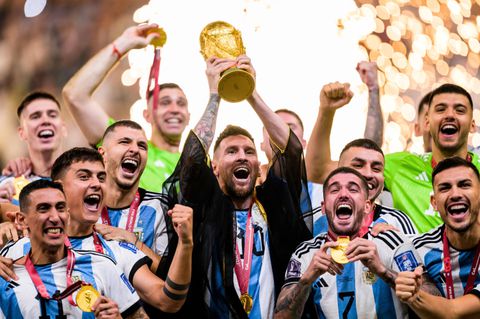 Το Παγκόσμιο Κύπελλο μέσα από τα μάτια των πρωταγωνιστών: Το Netflix βγάζει ντοκιμαντέρ για το Μουντιάλ του Κατάρ και το trailer μάς προκαλεί... ανατριχίλα (vid)