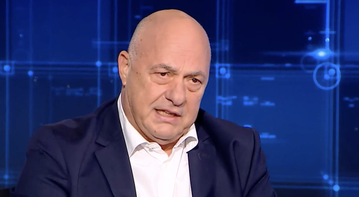 Αχιλλέας Μπέος: «Στημένο το επεισόδιο με Τεττέη. Πώς είμαι ρατσιστής; Σε μικρή ηλικία έχω πάει και με μαύρες» (vid)