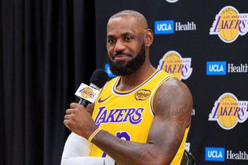 Η έκπληξη του ΛεΜπρόν Τζέιμς για το Halloween