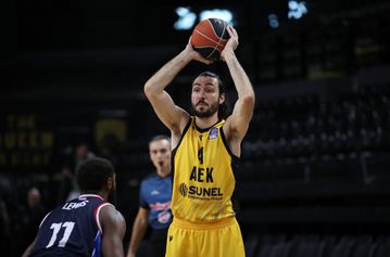 Επιστροφή Κατσίβελη στις προπονήσεις της ΑΕΚ