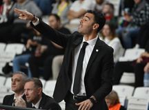 Στο team του Άρη ο Σερχάτ Τσετίν - Ποιός είναι ο νέος βοηθός προπονητή