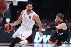 Μοιραίος ο Μίτσιτς στο ΣΕΦ - Τα έκανε... μαντάρα και αποδοκιμάστηκε