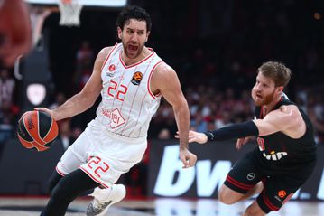 Μοιραίος ο Μίτσιτς στο ΣΕΦ - Τα έκανε... μαντάρα και αποδοκιμάστηκε