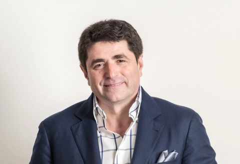 Δυσαρέσκεια στην οικογένεια Βαρδινογιάννη για την προσπάθεια να εμφανιστεί ο Σόλακ ως «πράκτορας των Ρώσων» με αφορμή την έλευση της Γκιλφόιλ στην Αθήνα!