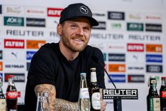 Η Γιούννγκ Μπόις θα παίξει με νέο προπονητή στην Τούμπα