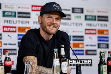 Η Γιούννγκ Μπόις θα παίξει με νέο προπονητή στην Τούμπα