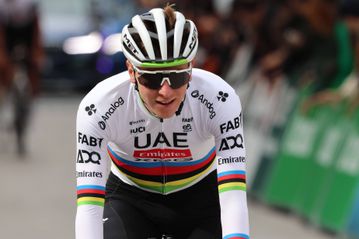 Ο ποδηλάτης Πογκάτσαρ αναδείχθηκε κορυφαίος αθλητής του 2025 από Eurosport και L' Equipe