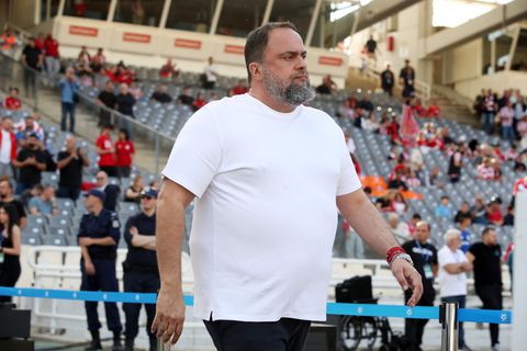 Έκτακτη συνάντηση Μαρινάκη, Μεντιλίμπαρ και ποδοσφαιριστών στο Ρέντη