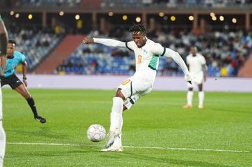 Ανατροπή και πρωτιά για την Ακτή Ελεφαντοστού του Λαφόν, δεύτερο το Καμερούν, πρόκριση για τη Μοζαμβίκη παρά την ήττα