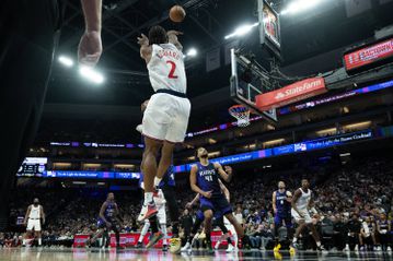 Με ηγέτη τον εκπληκτικό Λέοναρντ οι Κλίπερς συνέτριψαν τους Κινγκς