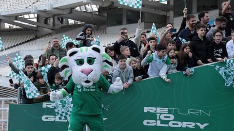 Χριστουγεννιάτικη γιορτή στο ΟΑΚΑ από τον Παναθηναϊκό με παιχνίδι και χαμόγελα