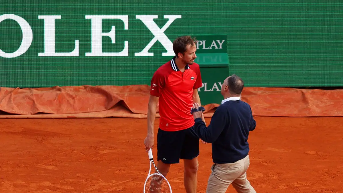 Daniil Medvedev explodes in Monte Carlo, smashes parasol and calls umpire 'asshole'