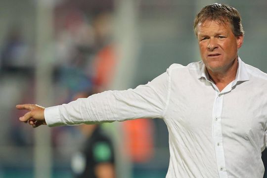 Oman stuurt bondscoach Erwin Koeman weg