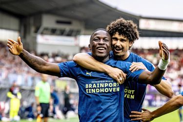 PSV werkt tegen Sparta vrolijk verder aan perfecte status in de Eredivisie