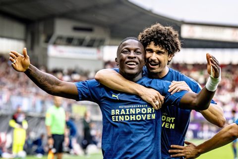 PSV werkt tegen Sparta vrolijk verder aan perfecte status in de Eredivisie