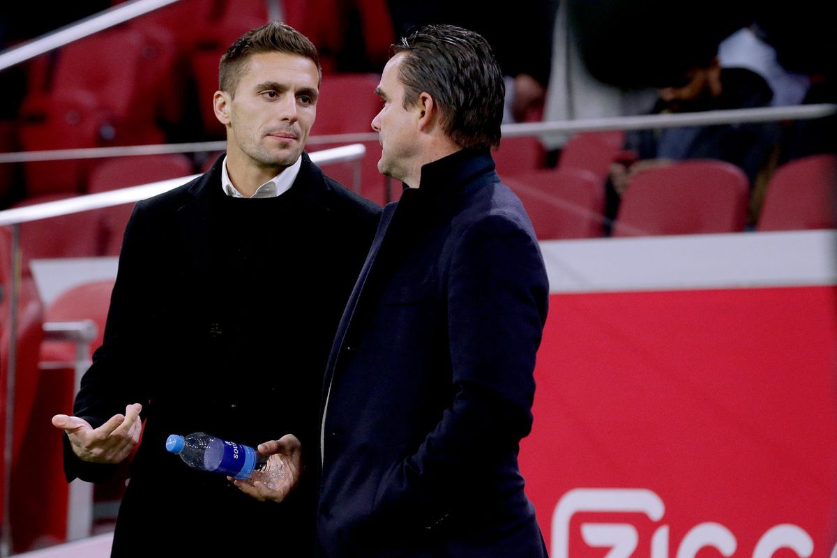Marc Overmars lacht om interesse AC Milan voor Dusan Tadic: 'Kansloos'