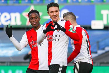 Feyenoord wil zelfs via arbitragezaak regelen dat Ajax 8 miljoen euro voor Berghuis moet betalen