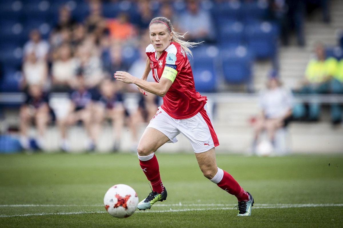 Zwaar geblesseerde Dickenmann mist play-offs tegen Oranje Leeuwinnen