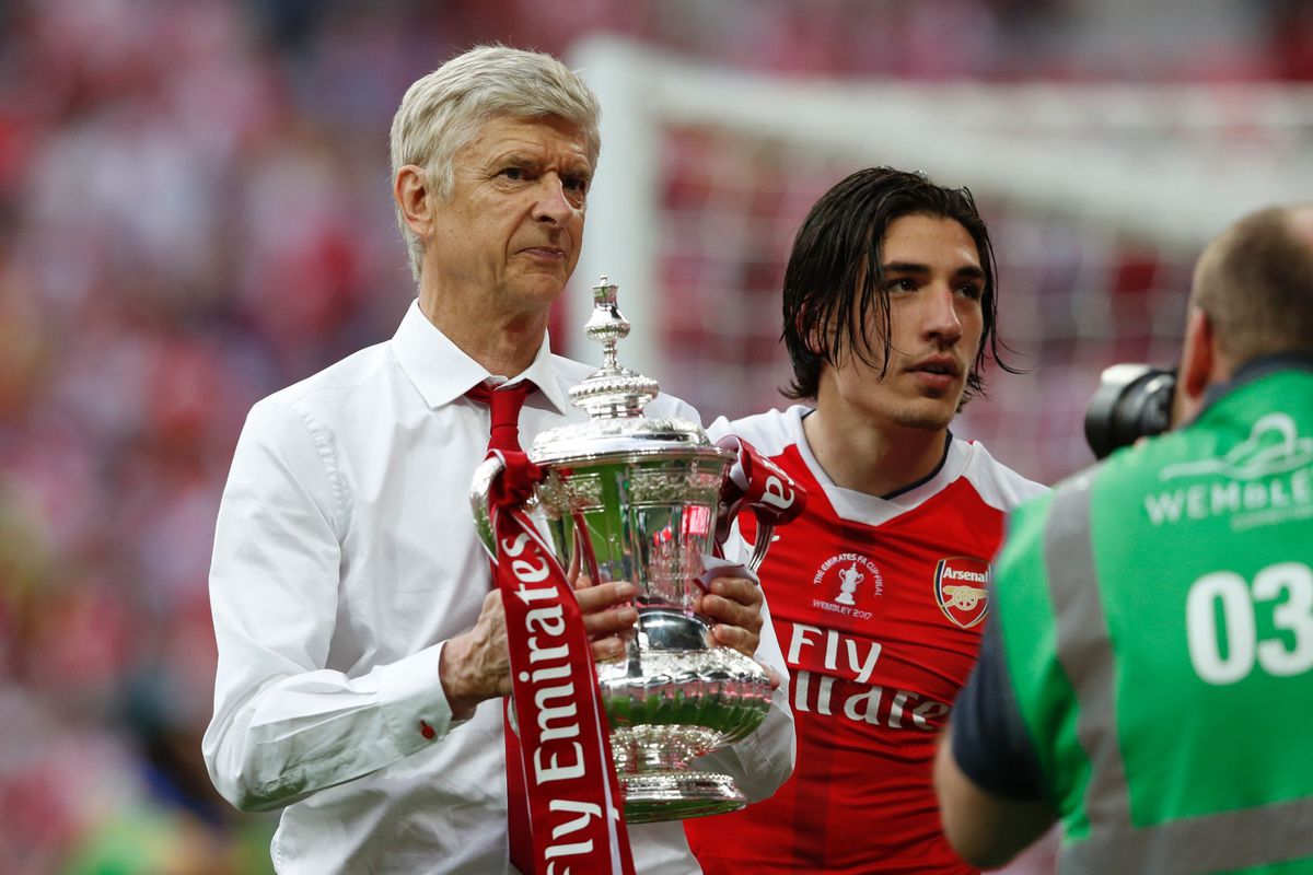 'Arsenal en Wenger gaan 2 jaar met elkaar door'