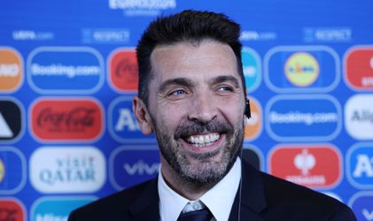 Gianluigi Buffon wil het voetbal aantrekkelijker maken: 'Denk aan het groter maken van doelen'