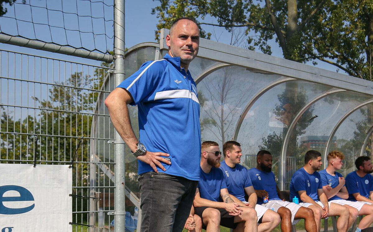 Amateurtrainer boos op spelers: 'Ze zeggen de training af om Feyenoord te kijken'