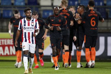 Twitter ergert zich KAPOT aan commentator bij Willem II, wat vind jij?