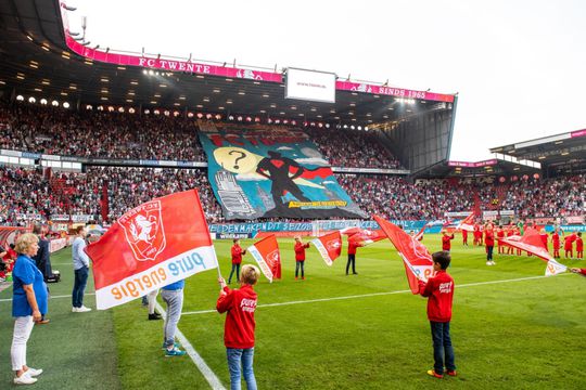 Vechtend FC Twente verslaat Sparta in openingskraker Keuken Kampioen Divisie