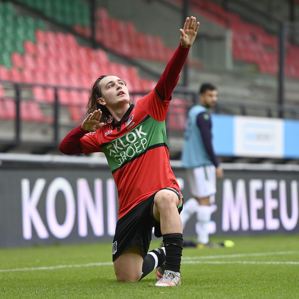 Déjà vu naar voetballen in coronatijdperk: NEC wint voor lege tribunes van FC Groningen