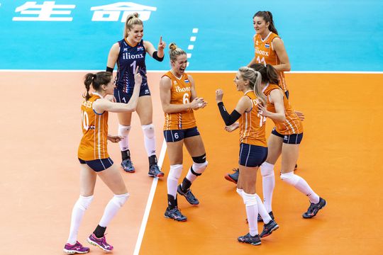 Guidetti geniet van Oranje volleybaldames: 'Wat een team, wat een vechtlust'