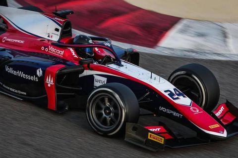 F2-coureur Viscaal voor het eerst in Monaco: 'Die vangrail zit écht dichtbij'