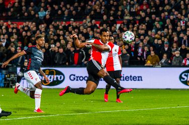 Tapia meldt zijn vertrek bij Feyenoord