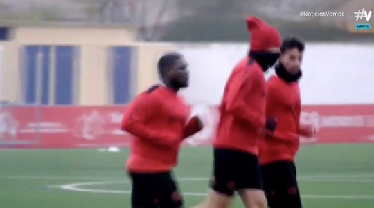 🎥 | 'Jhonny van Beukering 2.0': Drenthe 'iets' te zwaar aangekomen in Spanje