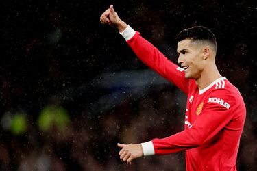 ON-GE-LOOF-LIJK! Cristiano Ronaldo doet het in blessuretijd voor United tegen Villarreal