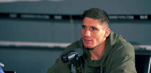 🎥🎙| Rico Verhoeven openhartig over dood vader en Jamal Ben Saddik: 'Een slecht mens'