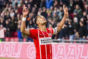 🎥 | PSV ontsnapt tegen hekkensluiter: late goals houden 3 punten in Eindhoven