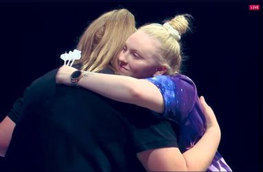 Slechts 15-jarige darter Greaves bewijst status als supertalent na winst bij WK-debuut