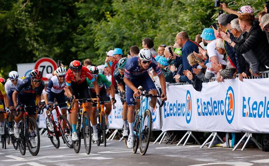 Dit is de derde etappe van de Tour de France