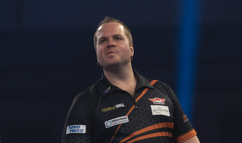Van Duijvenbode in uniek rijtje WK-darters na knappe prestatie
