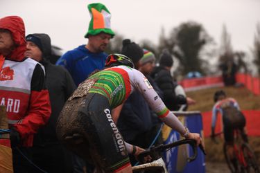 Veldrijdster Manon Bakker grijpt in Italië haar allereerste wereldbekerzege