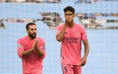 Varane kan wel door de grond zakken na blunderfestijn tegen City: 'Mijn schuld'