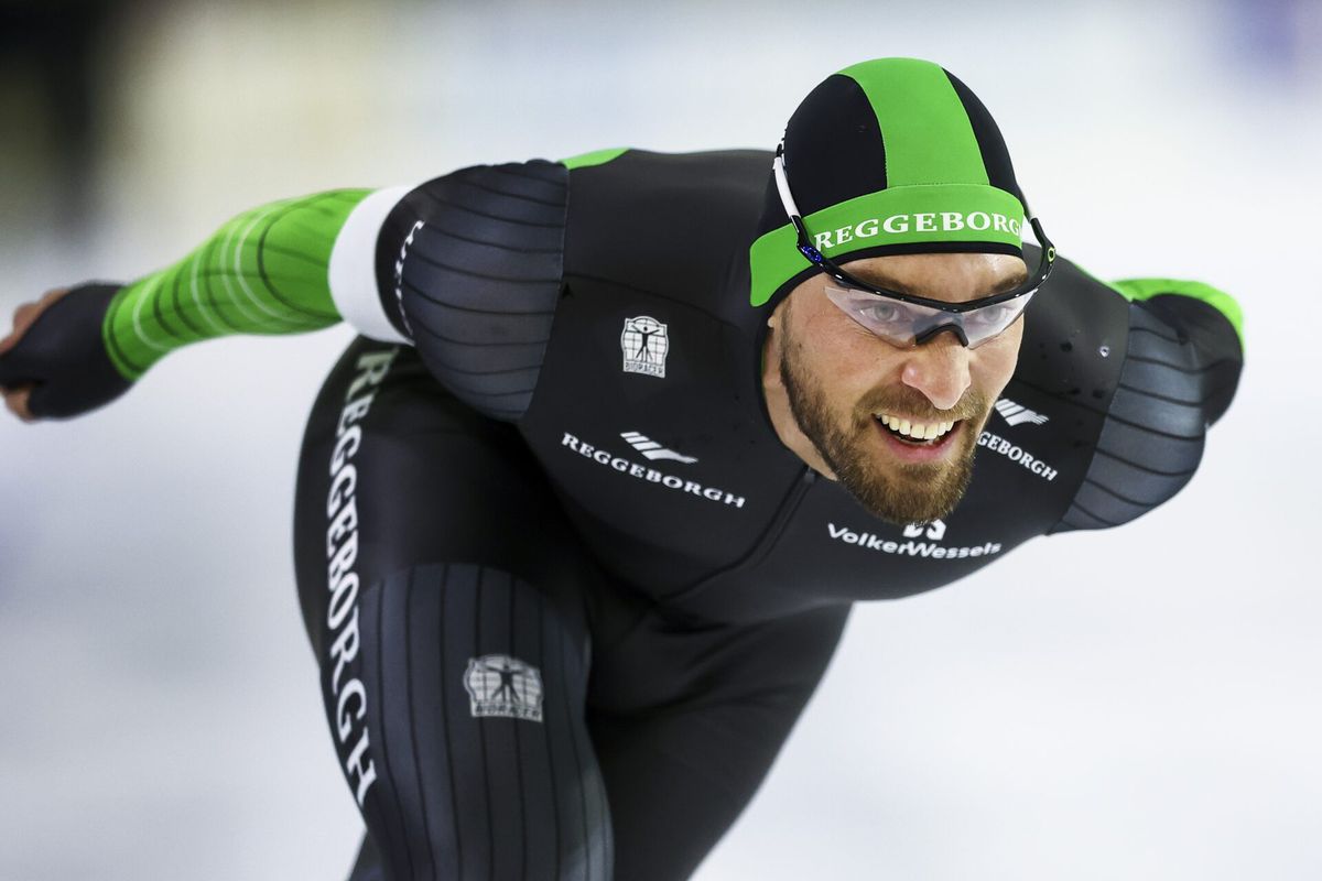 Kjeld Nuis ondanks griepje naar World Cups op 1.500 meter, Patrick Roest de snelste
