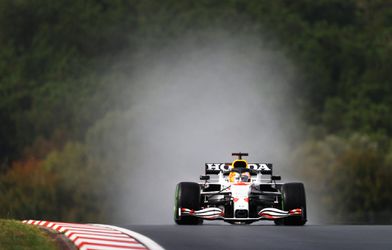 🎥 | 3e vrije training Turkije: snelste tijd Gasly, spin Verstappen en Hamilton vindt het wel best