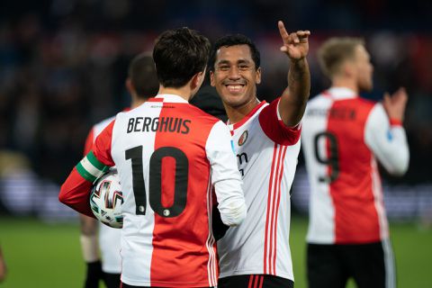 'Atlético Madrid, Juventus én PSG hebben interesse in RENATO TAPIA'