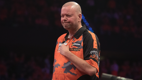 Krijgt Van Barneveld het laatste Premier League-ticket? "Zou voor iedereen goed uitkomen"