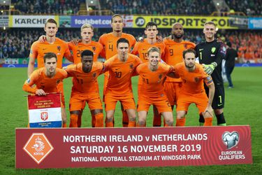 Een wedstrijd om snel te vergeten, maar Oranje plaatst zich bij Noord-Ieren wél voor het EK! 🤩
