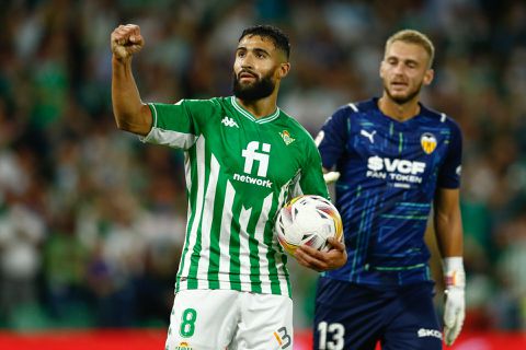 Pijnlijke avond voor Valencia: Jasper Cillessen moet 4 keer vissen bij Real Betis