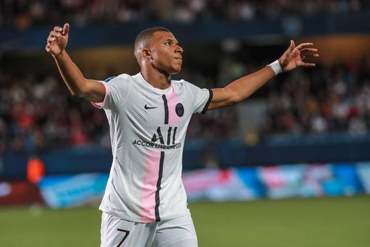 Verlaat Mbappé gouden trio 'MNM' al voor ze samen hebben gespeeld? 'Hij heeft geen excuses meer'