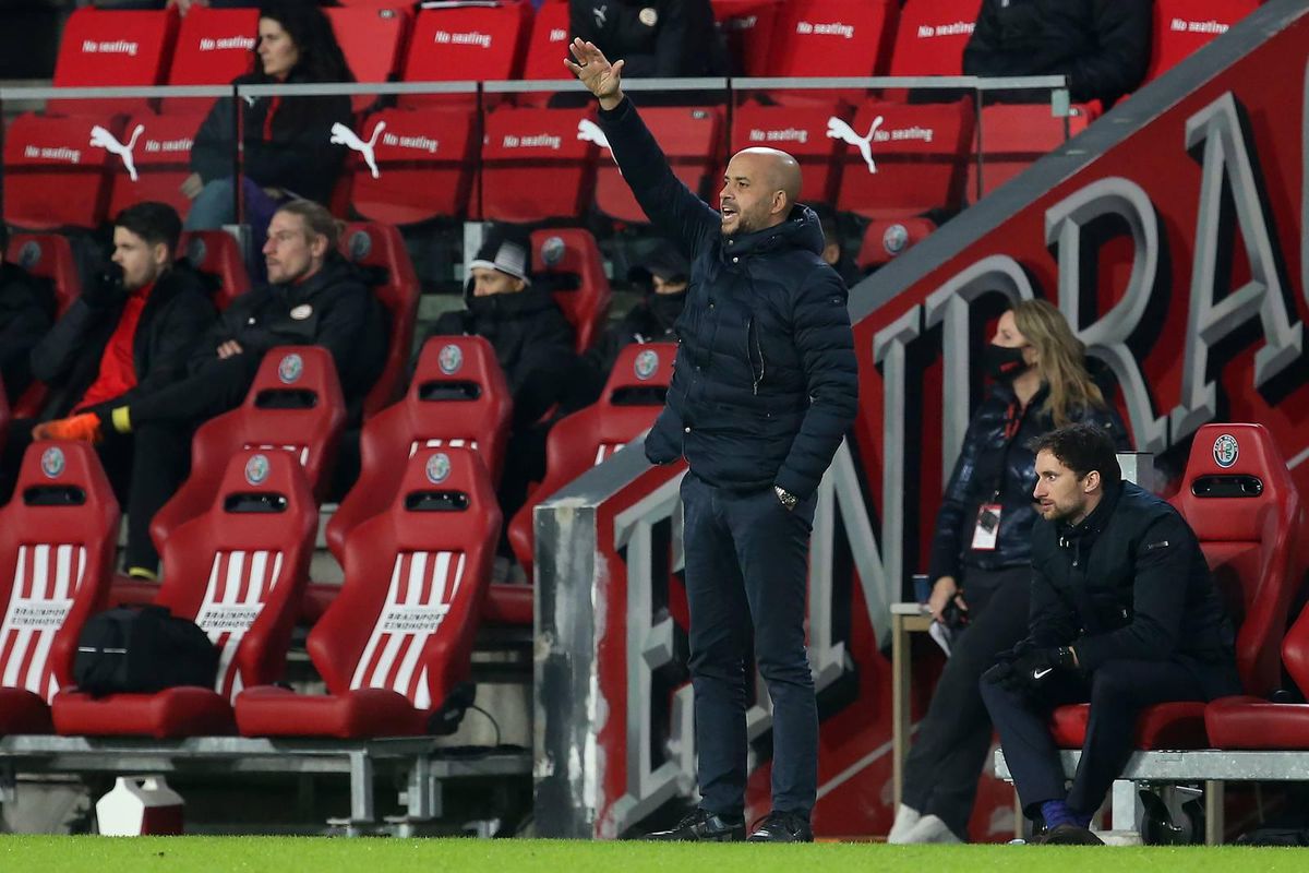 AZ-trainer gaat tactiek van Feyenoord kopiëren tegen Ajax: 'Dat wil ik ook van mijn spelers zien'
