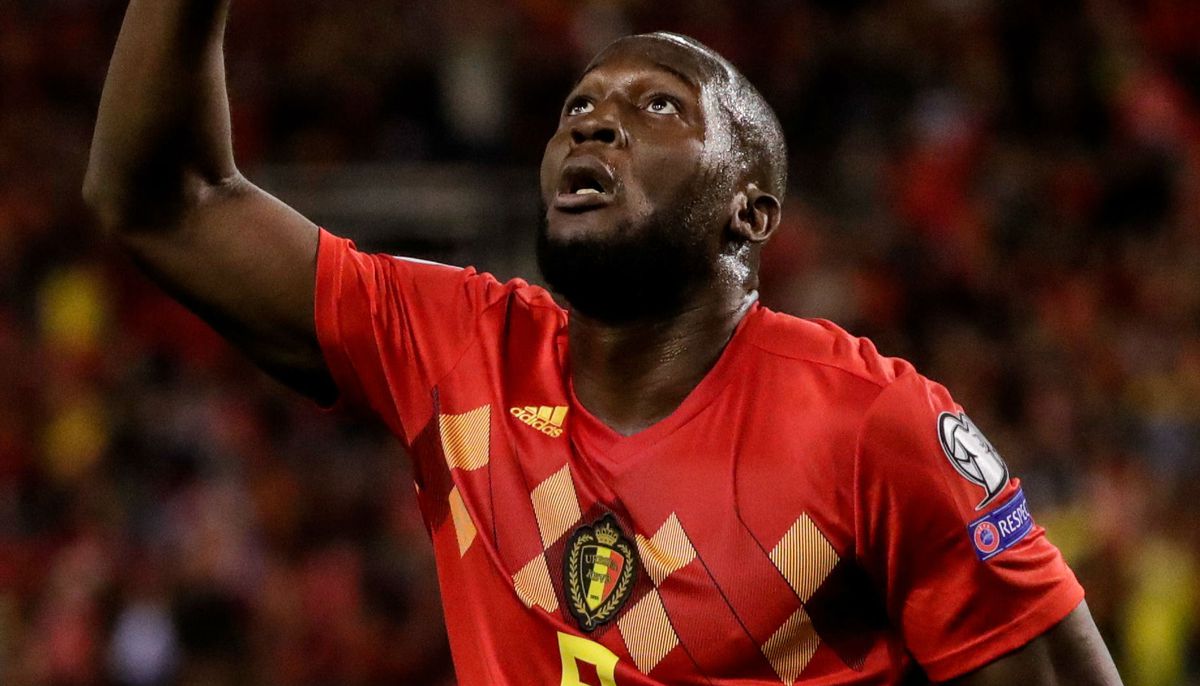 En dat is 50! Lukaku schiet zichzelf geschiedenisboeken in bij 'Rode Duivels'